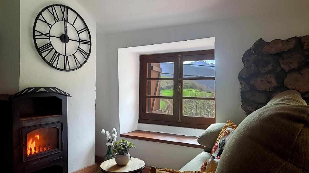 Apartamentos Rurales La Laguna Somiedo Valle de Lago Exterior foto
